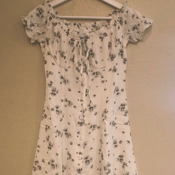 Off the shoulder mini dress - Picture 6 of 8